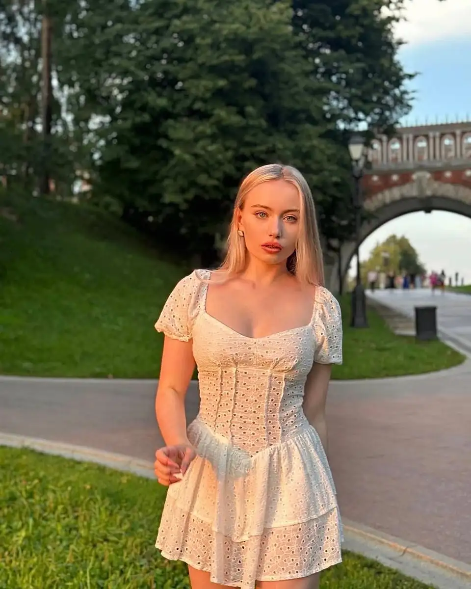 Мелания♥ эскорт в городе Минск