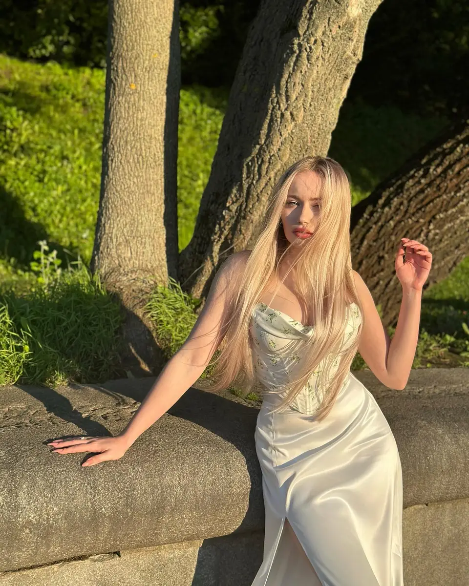 Мелания♥ эскорт в городе Минск